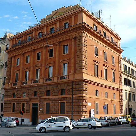 Casa Vacanze Colosseo Da Fernando No Elevator Villa Rome Exterior photo